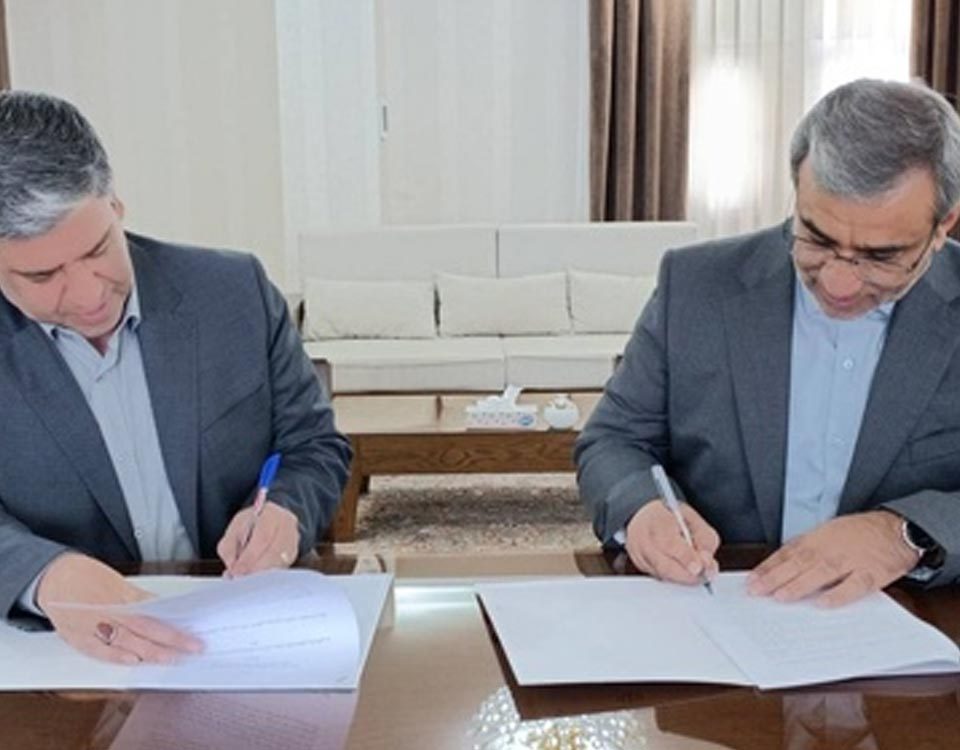 امضای تفاهم‌نامه توسعه گردشگری ریلی اردبیل – مشهد