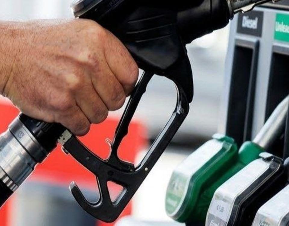 تأمین بنزین به مرحله بحران رسید؛ محدودیت‌های واردات جدی شد
